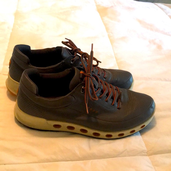 MEN Ecco Cool 2.0 Gore-Tex sneaker  Gray with rust trimSize 44. US Size =11 GUC - Picture 1 of 12